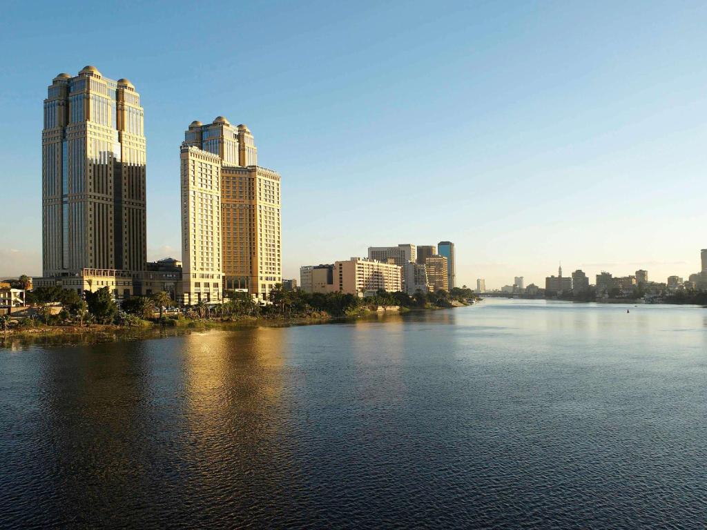 Fairmont Nile City